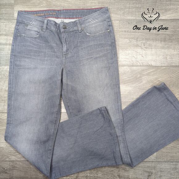 Talbots Signature Boot Jeans Size 8 - Picture 1 of 6